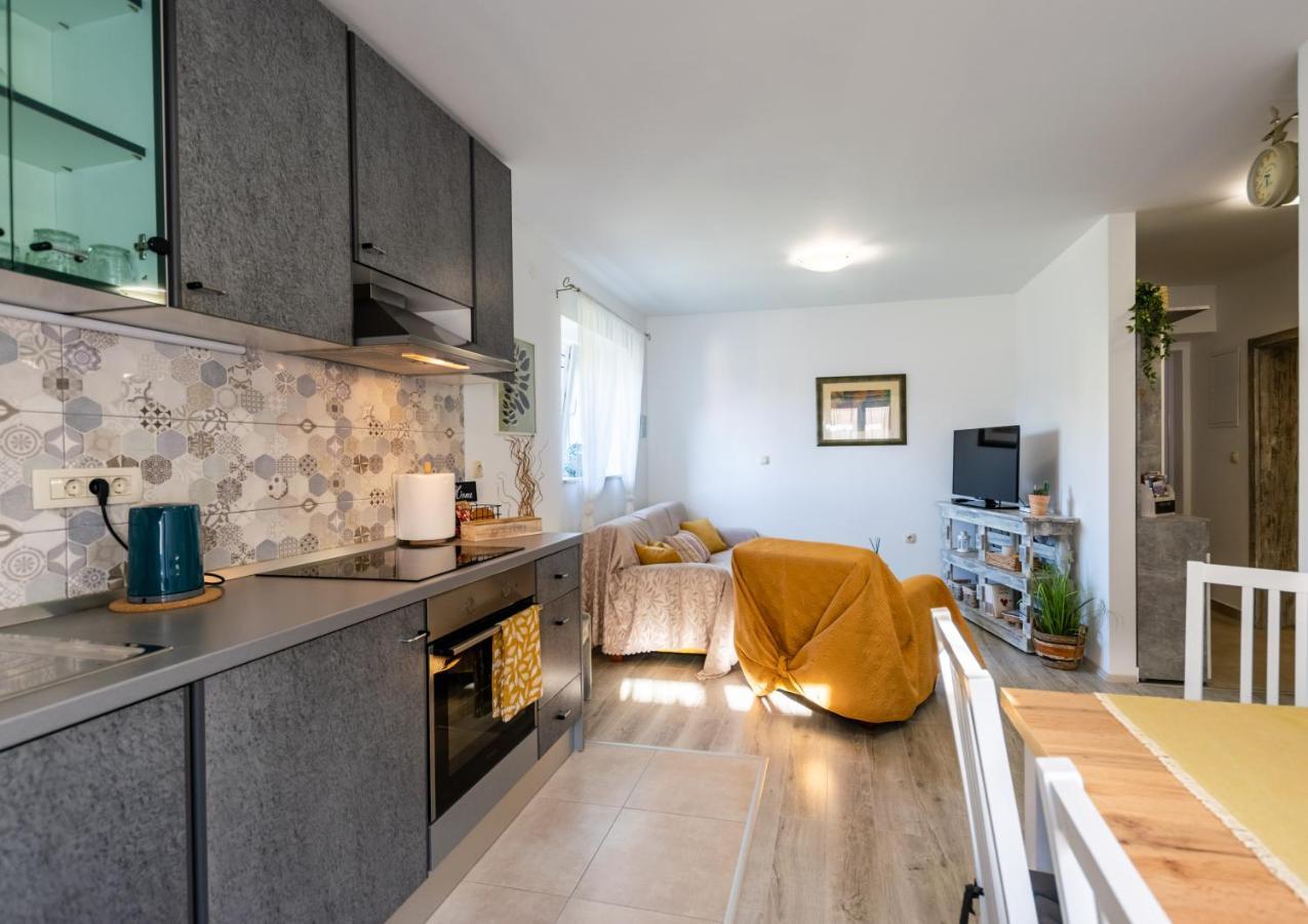 Apartman Tina Metković Exterior foto