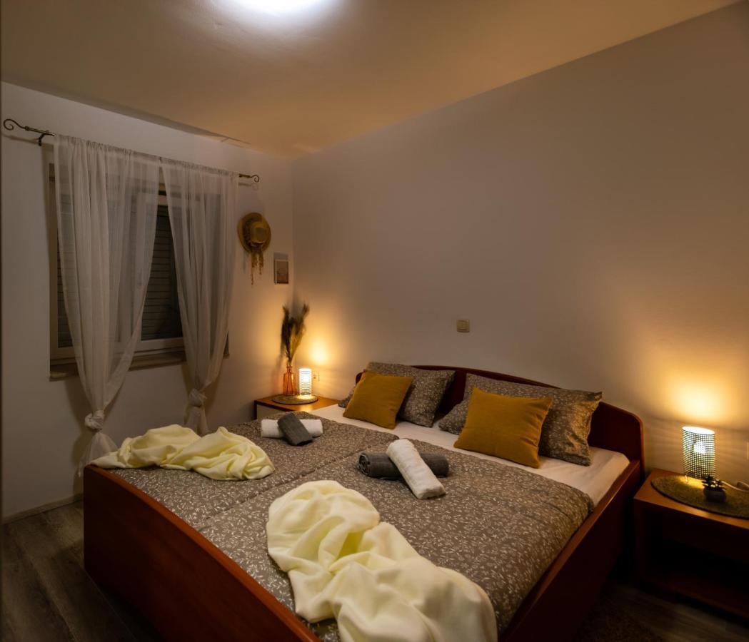 Apartman Tina Metković Exterior foto